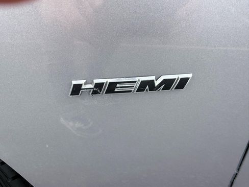 Used 2015 Dodge Challenger R/T w/ Quick Order Package 22B R/T image 9