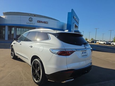 Used 2023 Buick Enclave Essence w/ Sport Touring Edition image 5