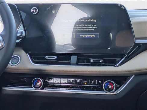 New 2026 Chevrolet Equinox ACTIV w/ Convenience Package III image 12