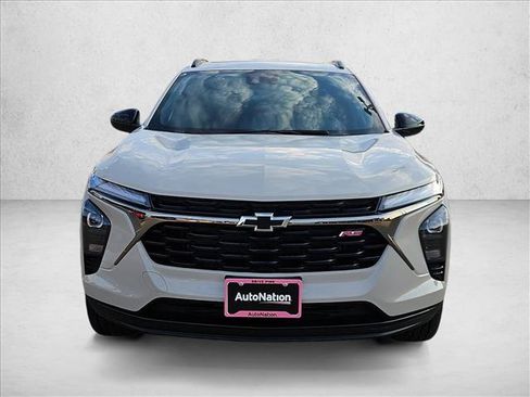 New 2026 Chevrolet Trax RS w/ Sunroof Package FWD image 6