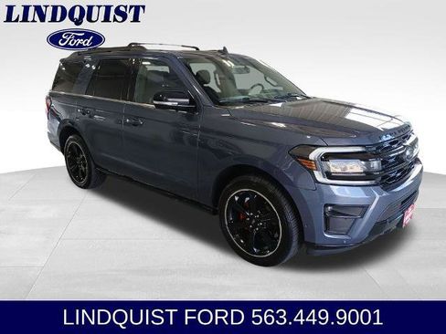Certified 2022 Ford Expedition Limited AWD/4WD image 5