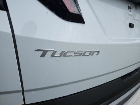 New 2026 Hyundai Tucson Limited image 24