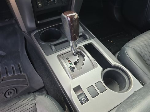 Used 2015 Toyota 4Runner Limited image 16