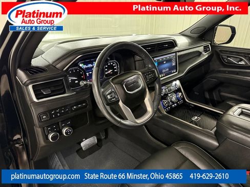 Used 2021 GMC Yukon Denali w/ Denali Premium Package AWD/4WD image 13