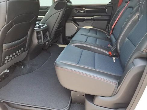 New 2026 RAM 1500 Laramie AWD/4WD image 11