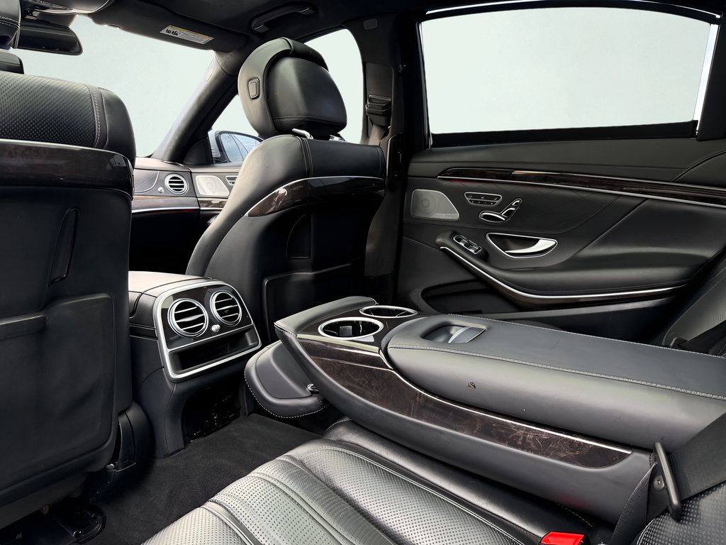 Used 2016 Mercedes-Benz S 63 AMG 4MATIC Sedan image 19