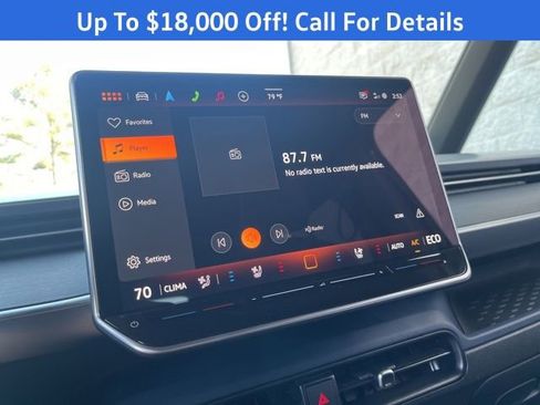 New 2025 Volkswagen ID. Buzz Pro S image 8