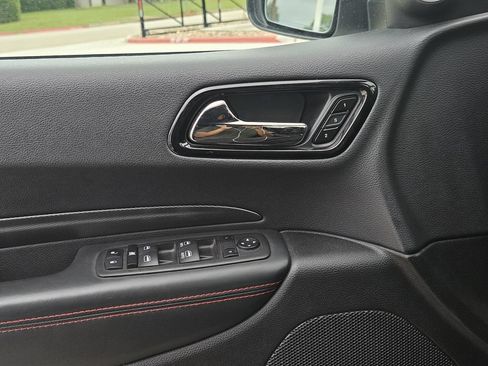 Used 2024 Dodge Durango GT RWD image 11