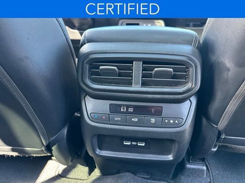 Used 2023 Honda Pilot Touring image 20