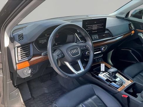 Used 2023 Audi Q5 2.0T Premium Plus w/ Premium Plus Package AWD/4WD image 13