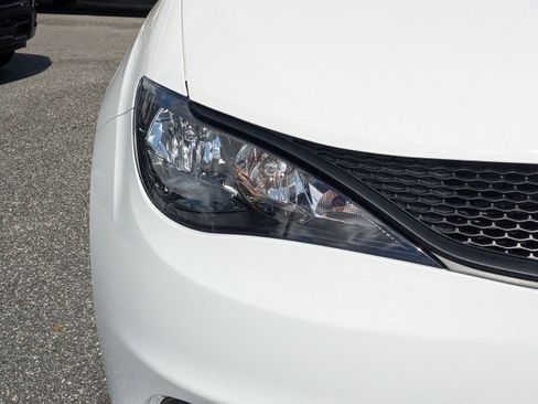 New 2026 Chrysler Voyager LX image 9