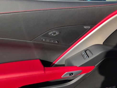 Used 2019 Chevrolet Corvette Stingray Coupe w/ 2LT Preferred Equipment Group image 20