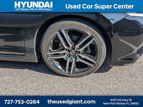 Used 2016 Honda Accord Sport image 5
