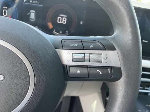 Certified 2025 Hyundai Tucson SEL FWD image 34