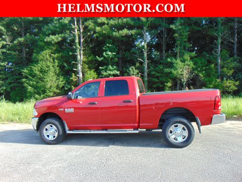 Used 2018 RAM 2500 Tradesman w/ Chrome Appearance Group AWD/4WD image 5