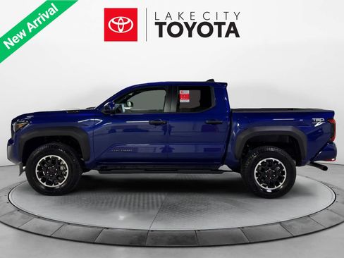 New 2025 Toyota Tacoma TRD Off-Road AWD/4WD image 3