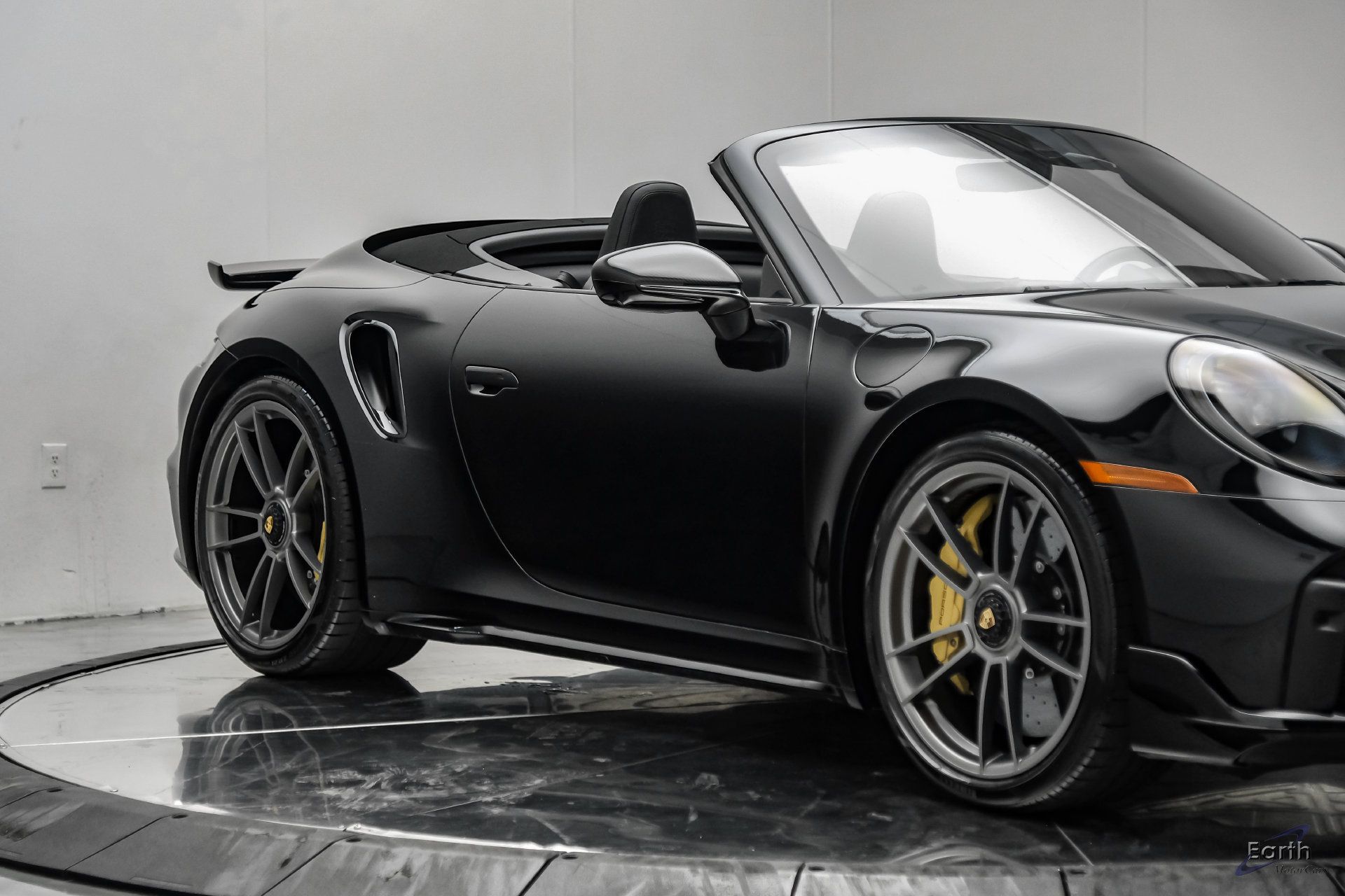 Used 2025 Porsche 911 Turbo S w/ Exterior Sport Package AWD/4WD image 34