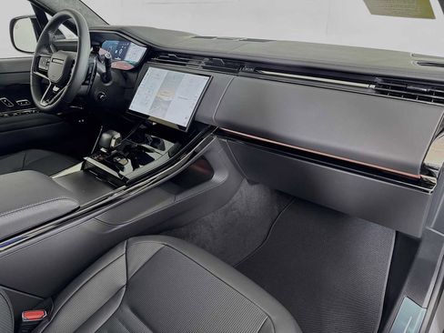 New 2025 Land Rover Range Rover Sport SV Edition Two image 25
