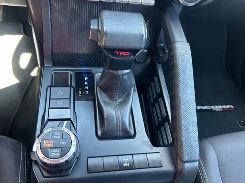 Used 2025 Toyota Tacoma TRD Off-Road AWD/4WD image 26