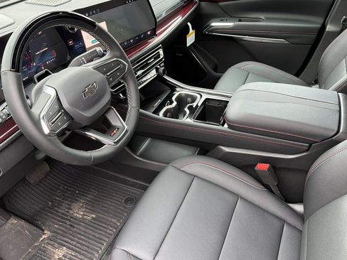 New 2026 Chevrolet Traverse Z71 w/ Enhanced Driving Package image 8