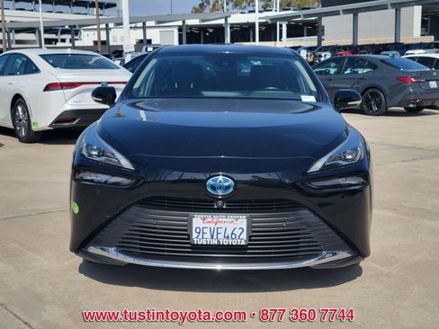 Certified 2022 Toyota Mirai w/ Advanced Technology Package RWD image 8