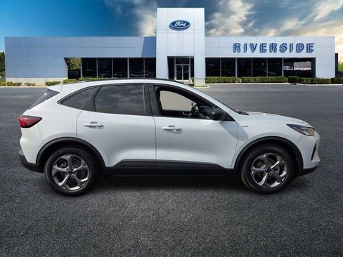 Certified 2025 Ford Escape ST-Line image 8