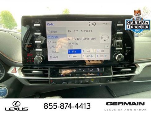 Used 2023 Toyota Sienna XSE AWD/4WD image 18