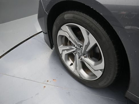 Used 2019 Honda Accord EX-L image 32