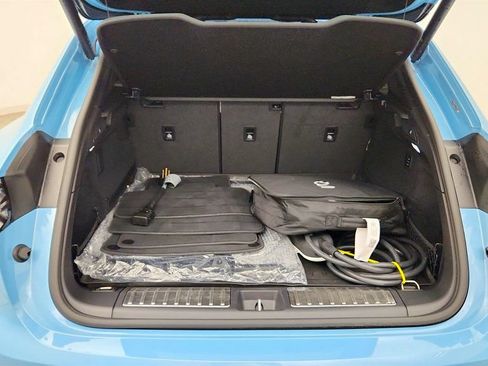 Used 2025 Porsche Macan Turbo Electric AWD/4WD image 22