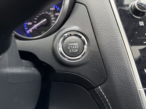 Used 2018 Subaru Outback 3.6R Limited image 17