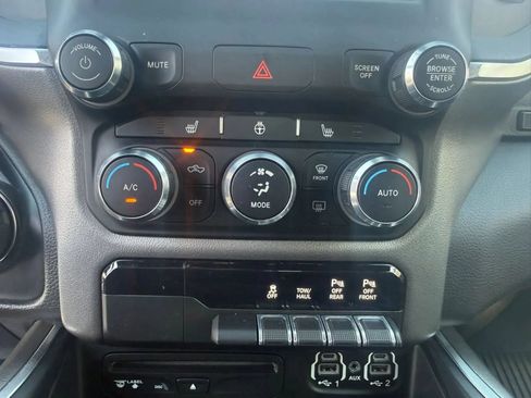 Used 2019 RAM 1500 Big Horn AWD/4WD image 25