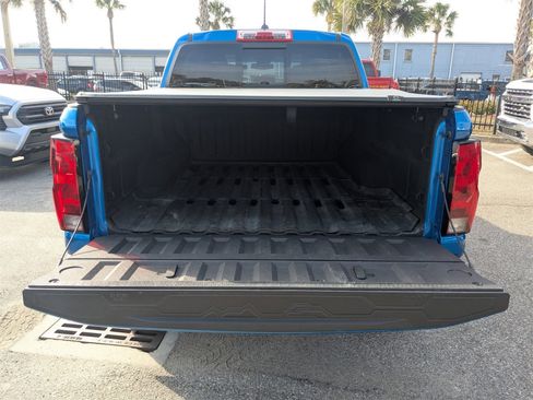 Used 2024 Chevrolet Colorado Trail Boss image 13