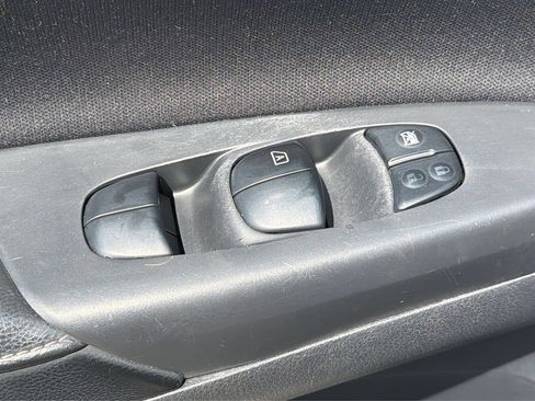 Used 2019 Nissan Sentra SV FWD image 34