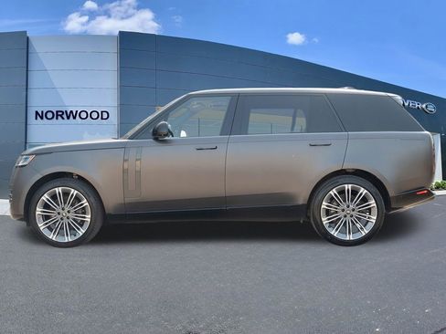 Used 2025 Land Rover Range Rover Long Wheelbase SE AWD/4WD image 7