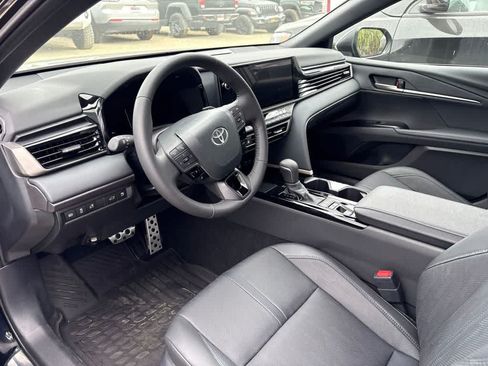 Used 2026 Toyota Camry XSE FWD image 5