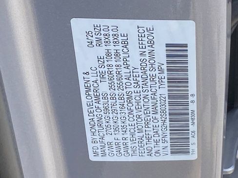 Used 2025 Honda Pilot EX-L image 37