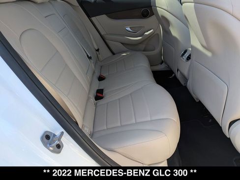 Used 2022 Mercedes-Benz GLC 300 4MATIC image 26