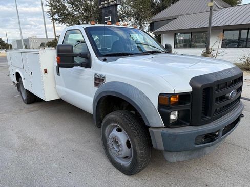 Used 2009 Ford F450 2WD Regular Cab Super Duty image 1