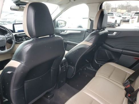 Used 2022 Ford Escape SEL image 30