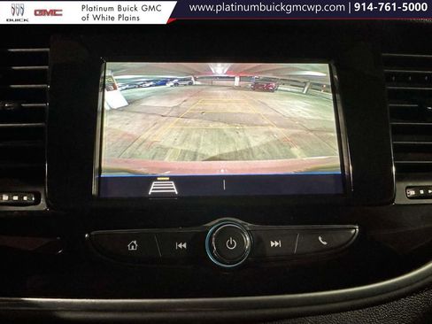 Used 2022 Buick Encore Preferred image 22