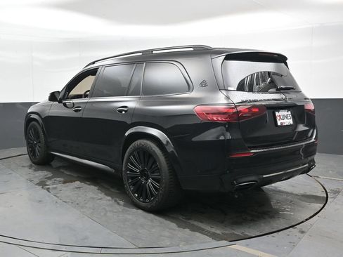 Used 2024 Mercedes-Benz Maybach GLS 600 4MATIC image 10