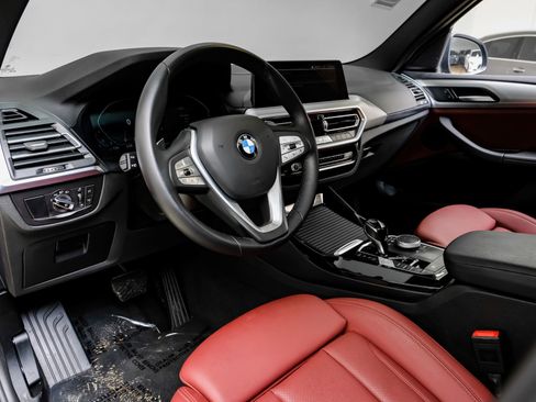 Used 2024 BMW X3 sDrive30i w/ Convenience Package image 3