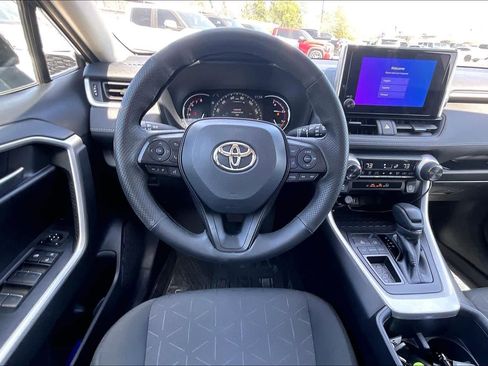 Used 2023 Toyota RAV4 XLE image 6