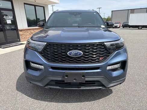 Used 2020 Ford Explorer ST w/ ST Street Pack image 10