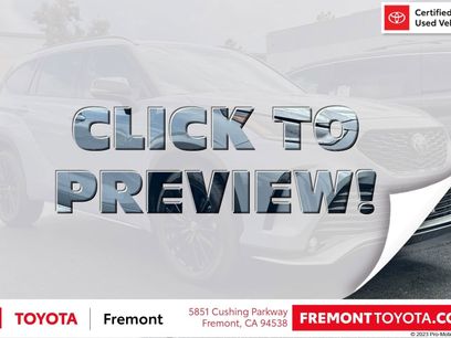 Used 2025 Toyota Highlander XSE