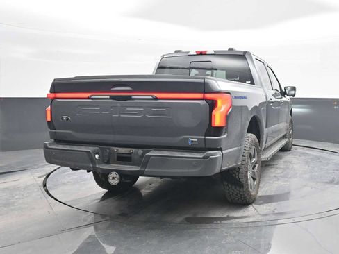 Used 2023 Ford F150 Lightning Lariat image 7