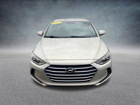 Used 2017 Hyundai Elantra SE w/ Cargo Package image 10