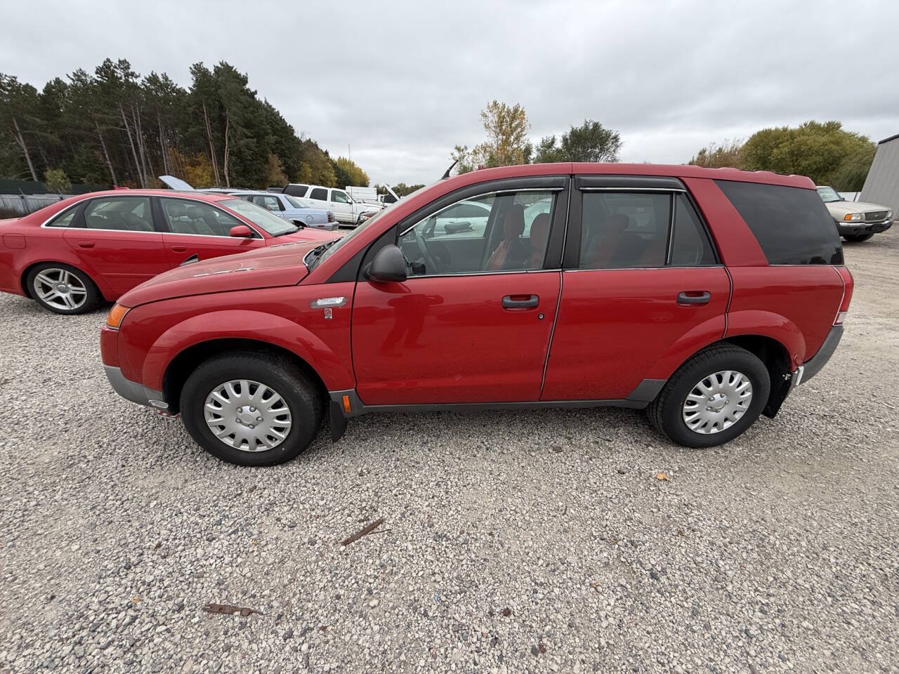 Used 2003 Saturn Vue 2WD w/ PWR Pkg image 2