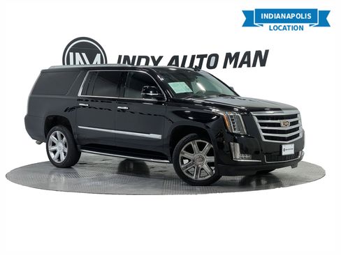 Used 2019 Cadillac Escalade ESV Luxury image 1