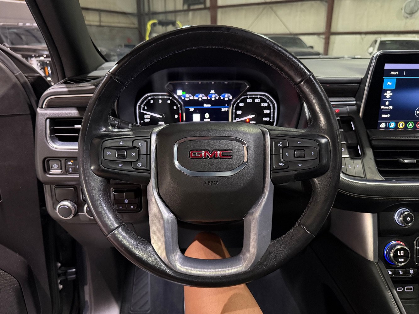 Used 2021 GMC Yukon SLT w/ SLT Luxury Plus Package RWD image 30